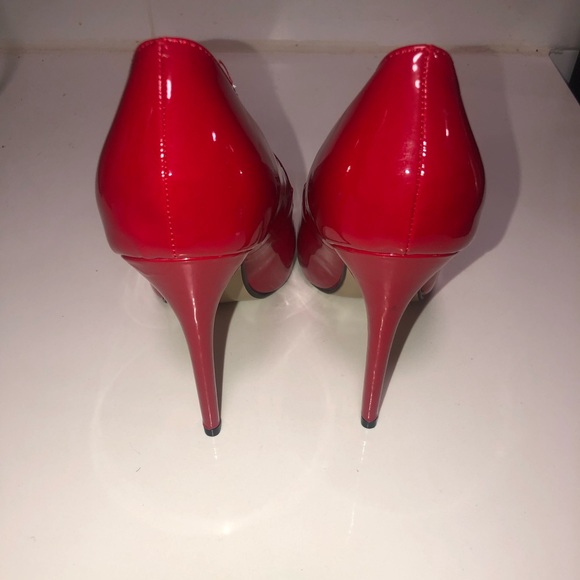 Patent leather red pump pointy heels 👠 - Picture 6 of 7